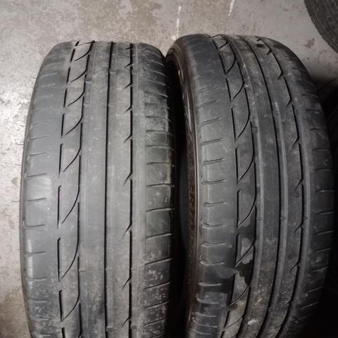 225/45 R19