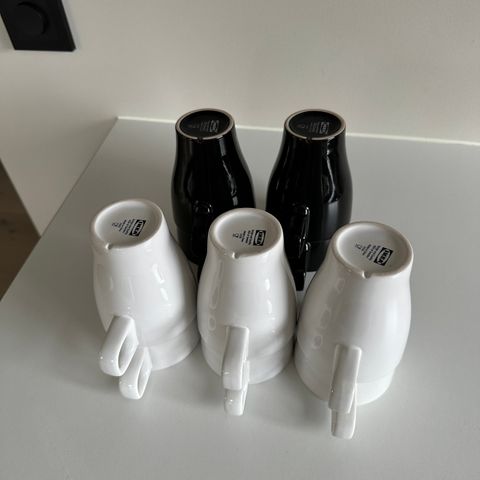 IKEA FÄRGRIK krus x6 hvit x4 svart