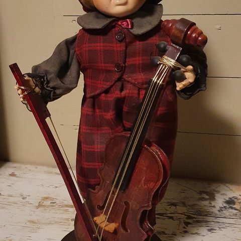 Dukke med fiolin