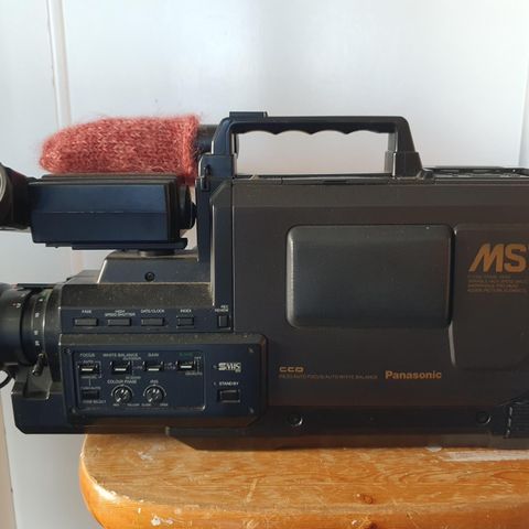 Panasonic MS1 videokamera