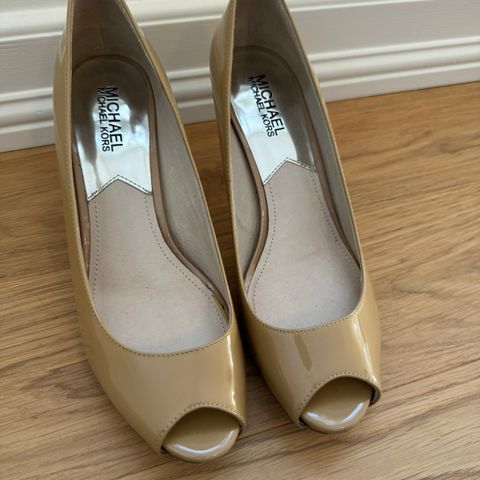 Beige Michael Kors pumps str 38 -ikke brukt