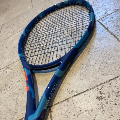 Wilson Ultra tennis racket