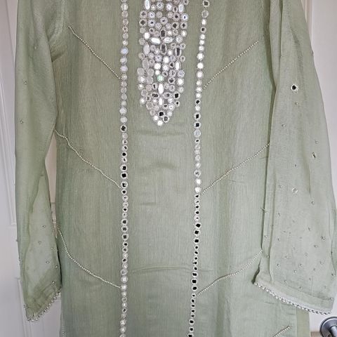 Agha Noor - Kurta