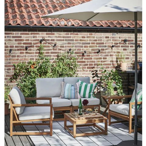 Ikea lounge hagemøbler Äpplarö til hyggelig pris i vårsola