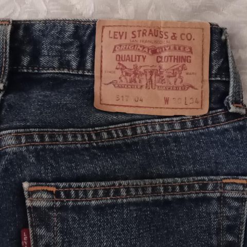 Levis 517