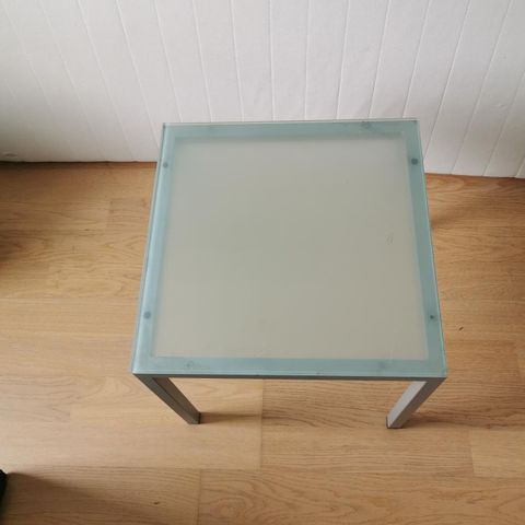 Sofa bord i glass