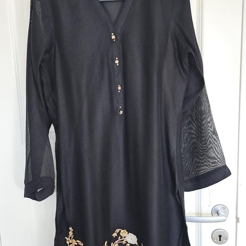 Agha Noor - Kurta