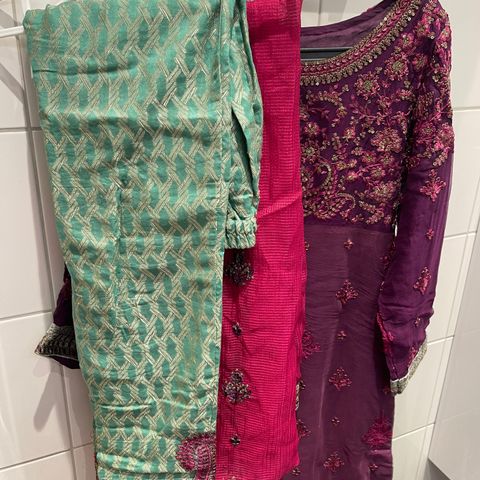 Pakistanske/Indiske klær