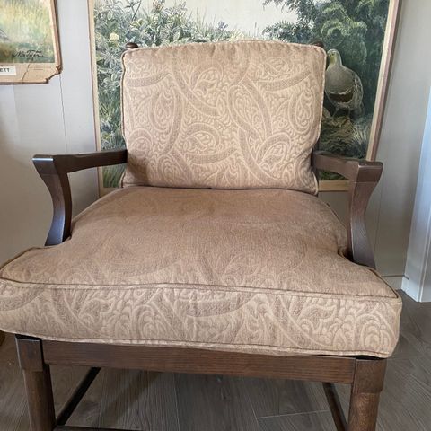 Eksklusiv Gripsholm stol designet av Alf Sture.