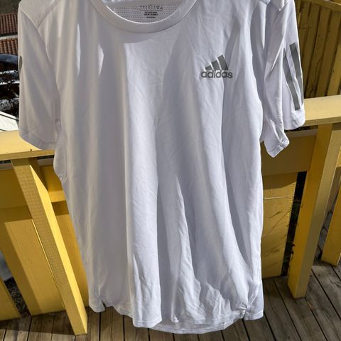Trenings t-skjorte til herre i Large fra Adidas