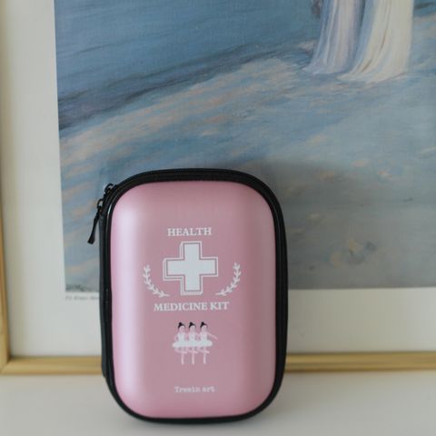 Ubrukt  Mini Zipper Cube Medicine Bag, medisin veske i rosa