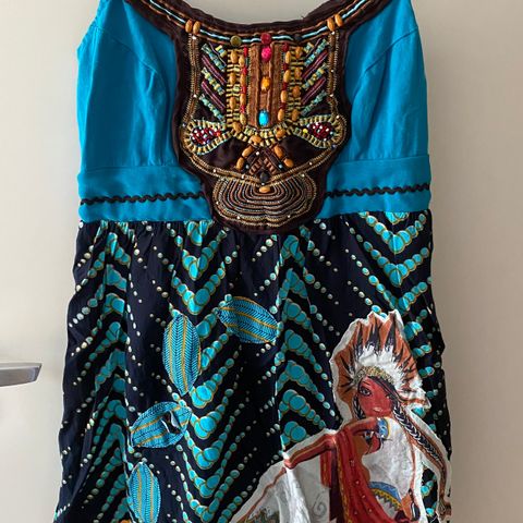 Stilig kjole fra Savage Culture str. Medium kr: 100