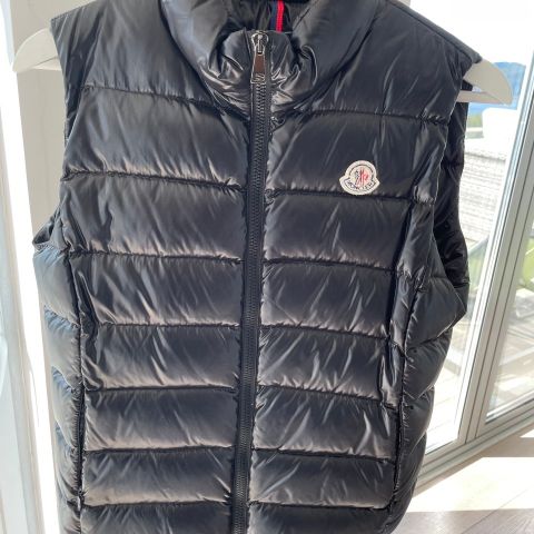 Moncler vest