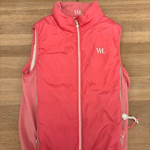 Woolland vendbar vest, str 140, 350kr