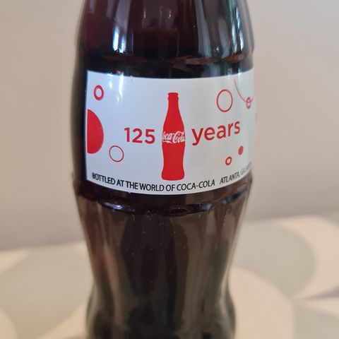 Colaflaske 125 års jubileum 2011