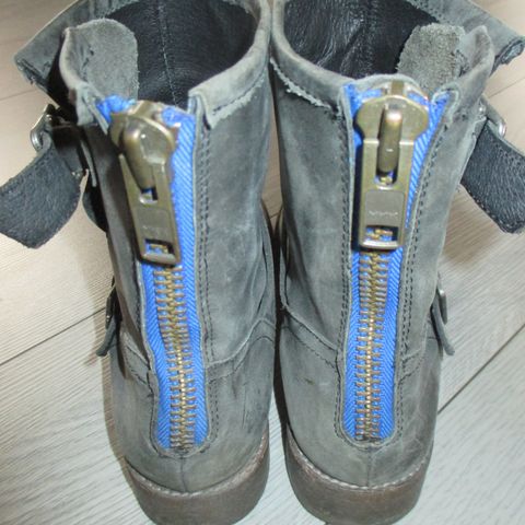 Kule dameboots "Steve Madden" str. 39.