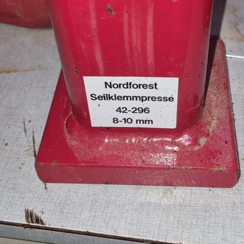 Nordforest seilklemmpresse