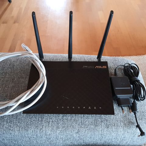 Asus RT-AC66U dualband 3x3 802.11ac router