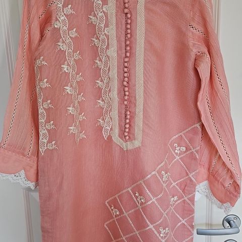 Agha Noor - Kurta