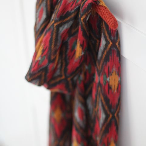 Mønstret tørkle/skjerf fra Zara