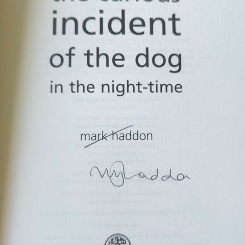 (Signert) Mark Haddon: The curious incident of the dog in the night-time