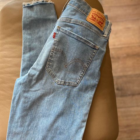 Levis Mile high 721 /Riped/ 29x30