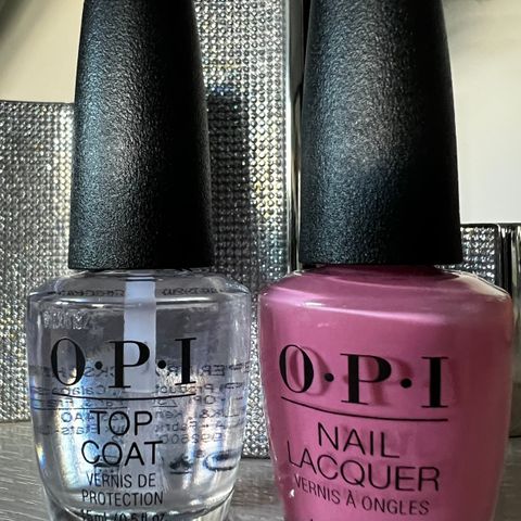 OPI neglelakk + top coat NY💕