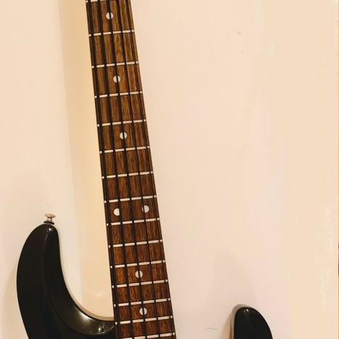 Sterling by Music Man Ray35 BK-R2