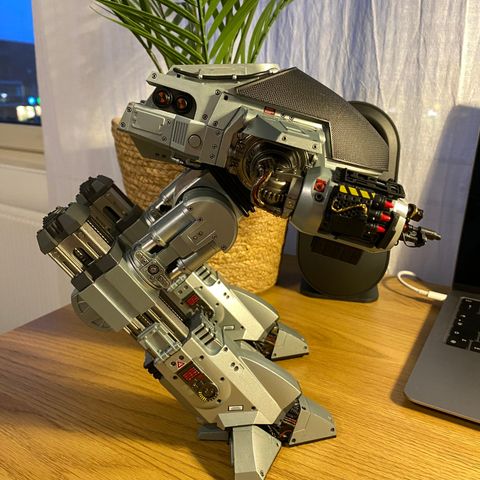 Neca Robocop ED-209
