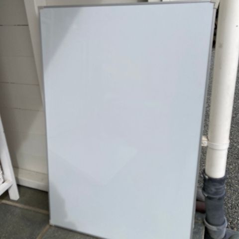 whiteboard-tavle. 90 x 120