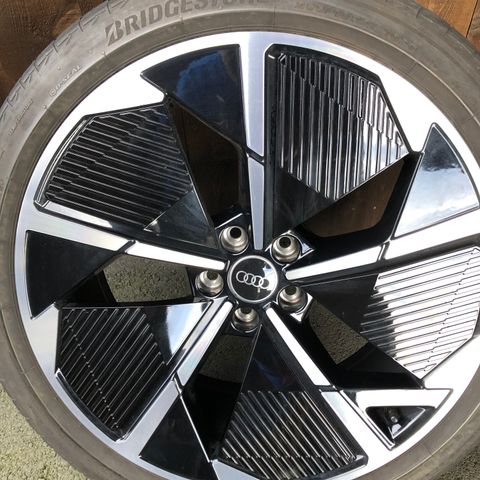 Komplette hjul med originale Audi felger 21" Zoll RS  5x112