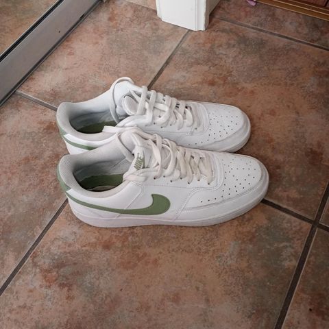 Nike Court Vision Low Next Nature str 42,5