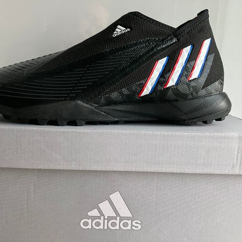 Fotballsko Adidas Predator Edge 3 str. 41 1/3