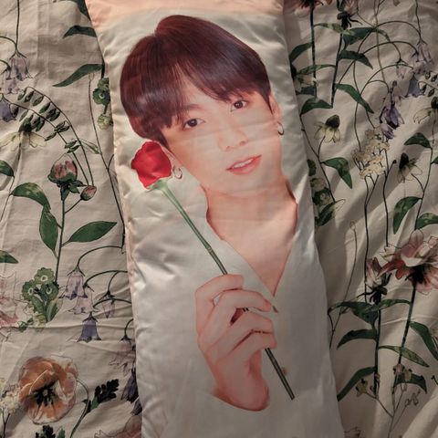 Jungkook bodypillow