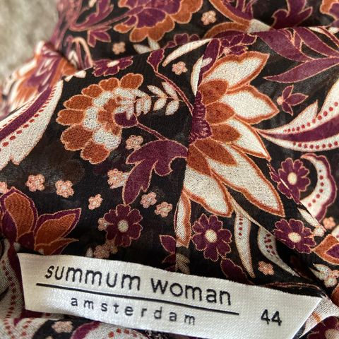 summum woman