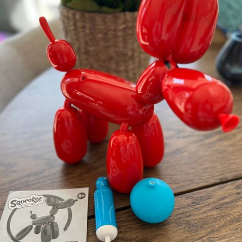 Interaktiv ballonghund med 60 funksjoner
