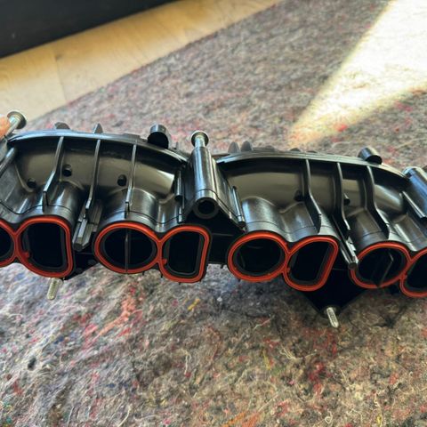 innsugsmanifold bmw x3 2007-2010