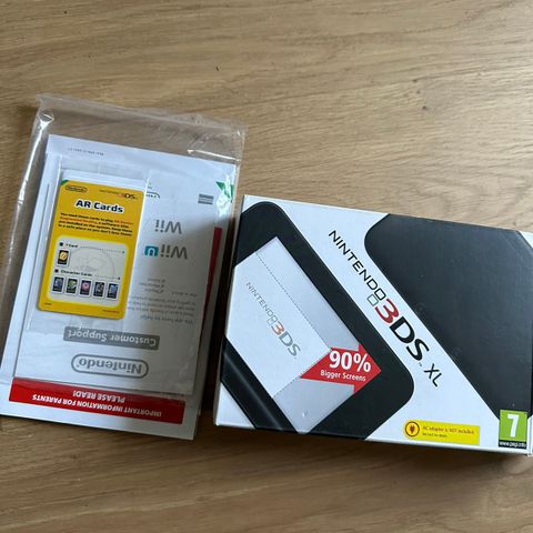 Sjelden mulighet! Som ny Nintendo 3DS XL med spill