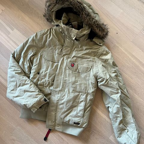 «Vintage» Fjällräven vinterjakke (tidlig 2000-tallet)