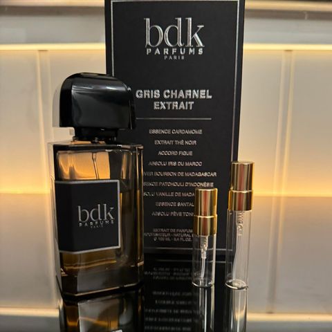 BDK Parfums Gris Charnel Extrait | Parfymeprøver 3/5ml