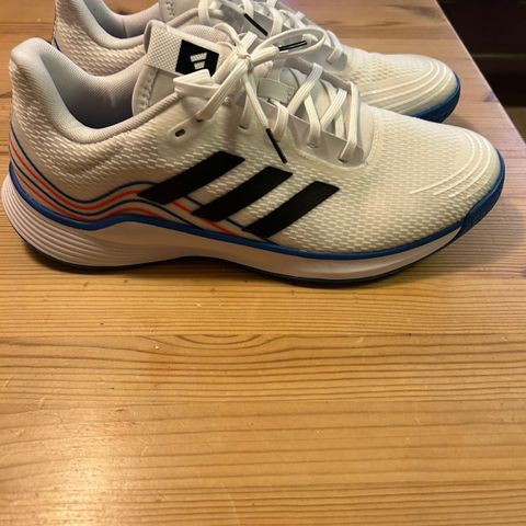 Adidas innesko str 45 1/3