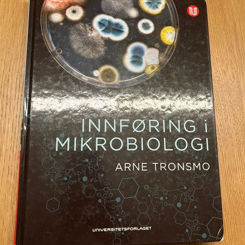 Innføring i mikrobiologi