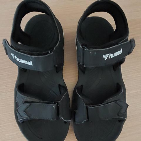 Sandaler,  str 35, 100 kr