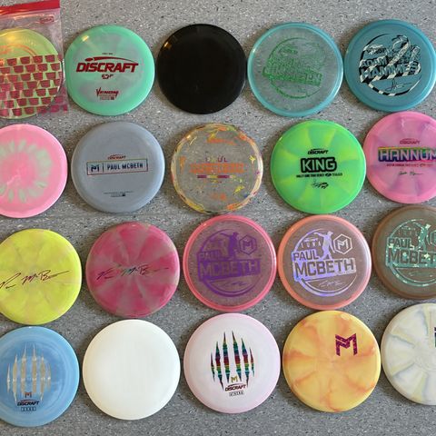 68 stk Discer/Frisbees fra Discraft og Discmainia