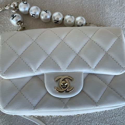 Chanel «my precious pearls» small bag