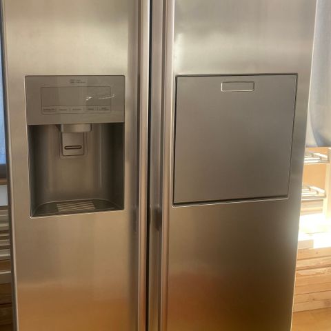 Side-by-side Kjøleskap fra LG