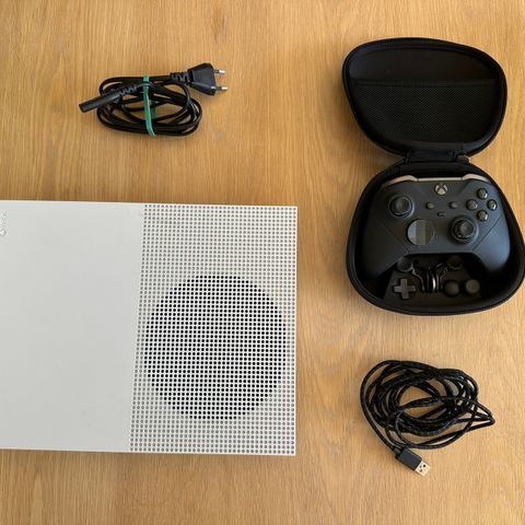 Xbox One og Microsoft Xbox Elite Wireless Controller Series 2