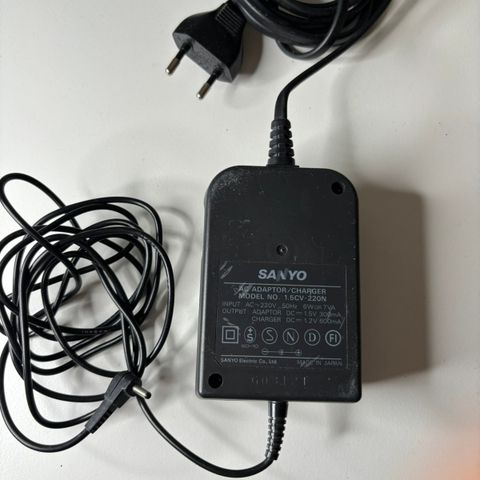 Sanyo AC Adapter Charger