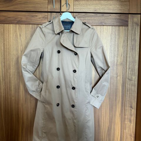 trenchcoat Massimo dutti str.S