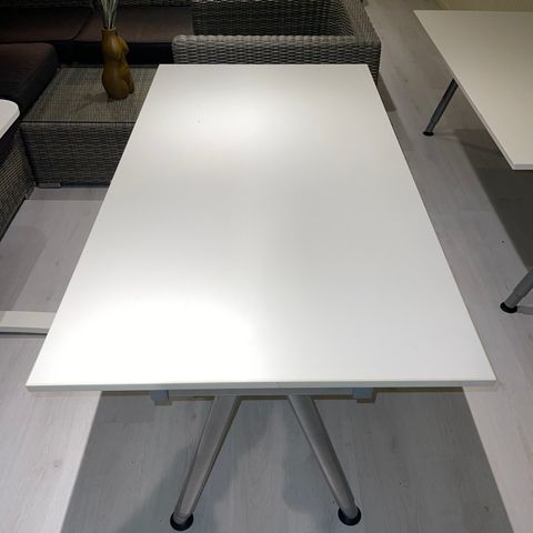 IKEA skrivebord/arbeidsbenk
